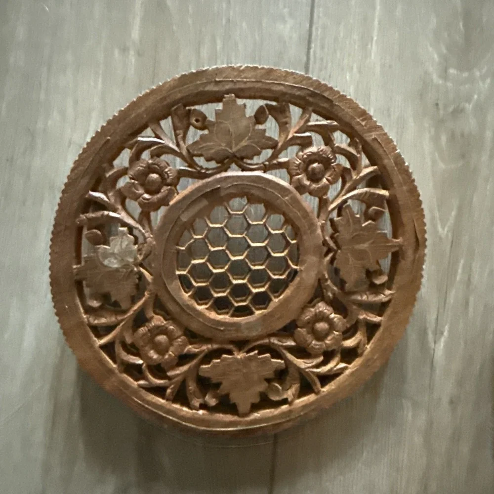 Vintage‎ Set of 2 Handcarved Wooden Trivets from India *read